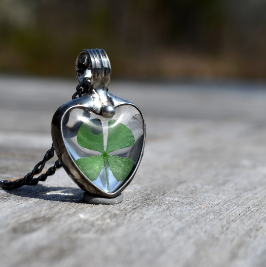 Handmade 4 Leaf Clover Heart Pendant | Bayou Glass Arts Shiny Silver Finish / 36 inch