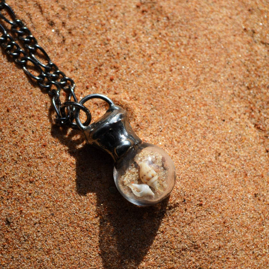 sand_and_shells_in_shaker_bottle_pendant
