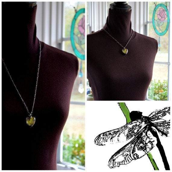 Bust_wearing_24_and_28_inch_chain_with_Moss_Heart_pendant
