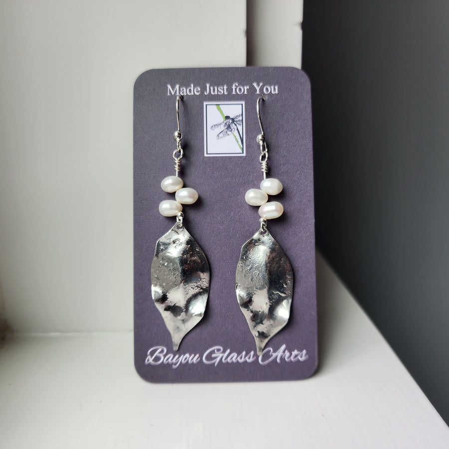 Fresh Water Pearl Earrings with Shiny Silver Leaf