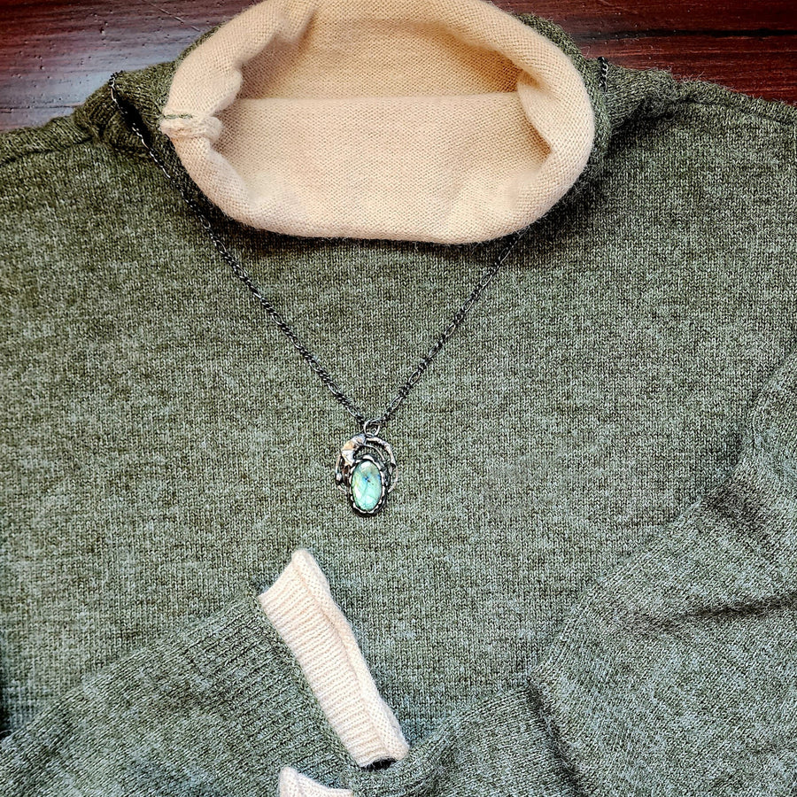 Labradorite Pendant - SOLD