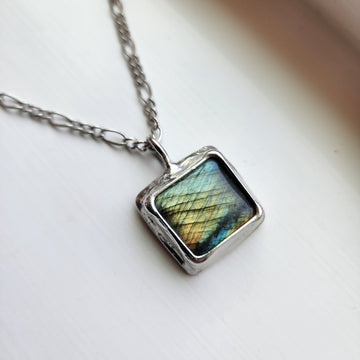 Labradorite Pendant Silver Finish