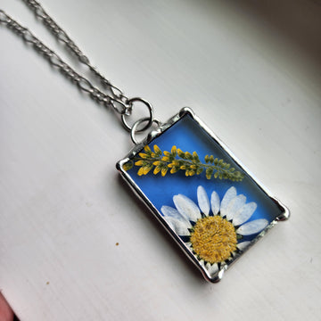 Real Daisy Necklace - SOLD
