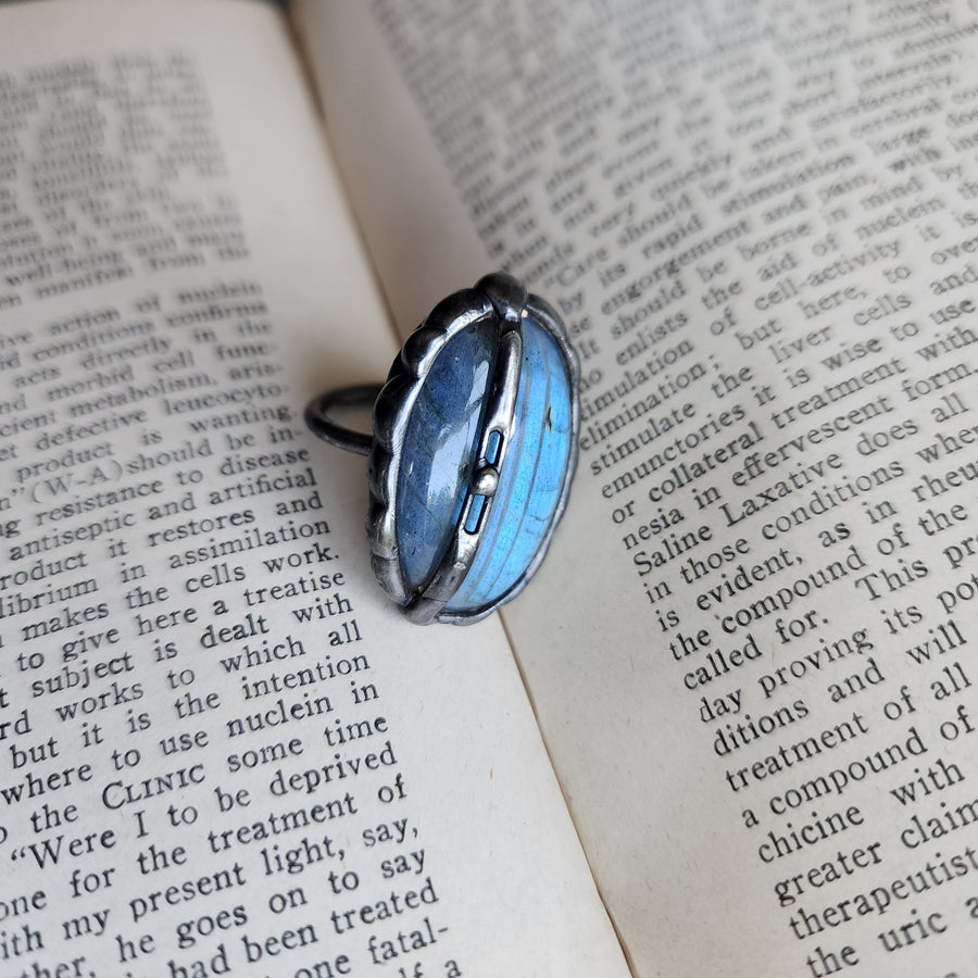 Large Bright Blue Labradorite Ring Sz 6