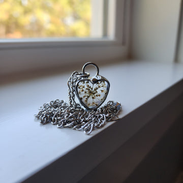 Sweet Queen Anne's Lace Heart Necklace