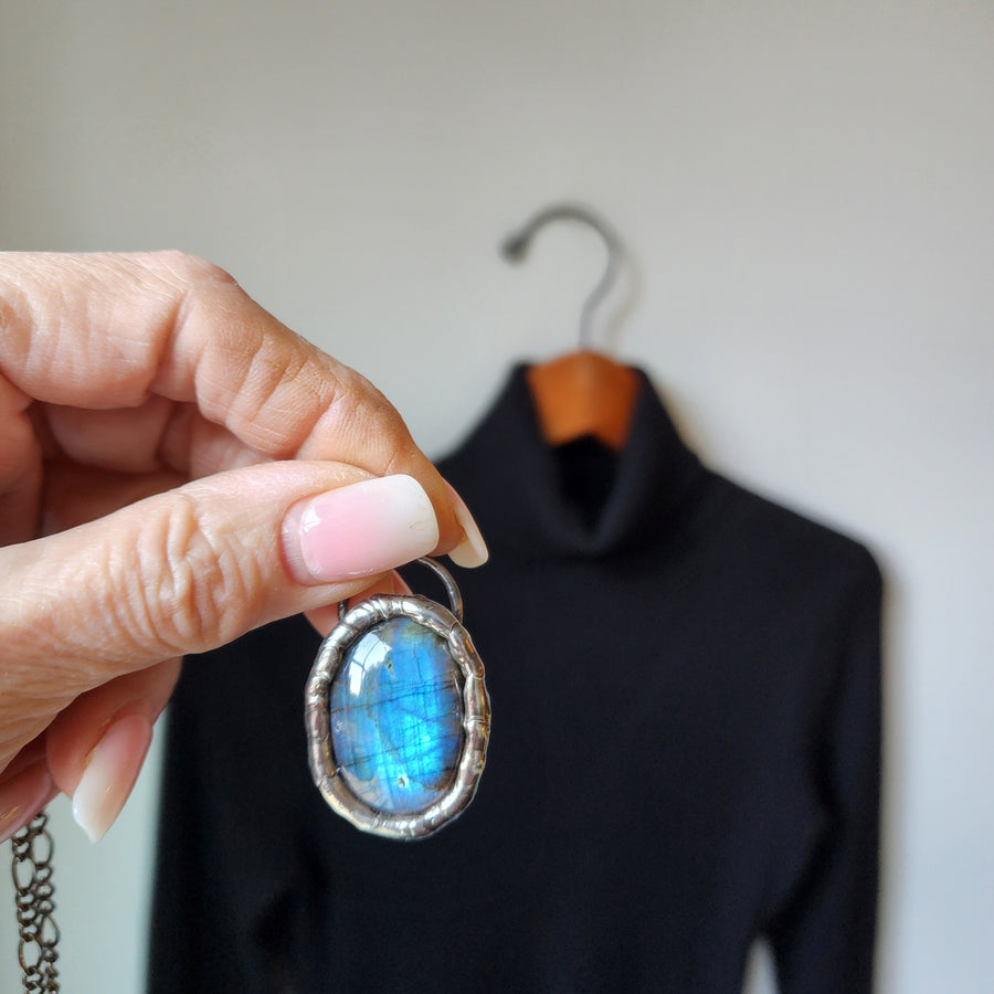 Lucious Blue Labradorite Pendant Necklace