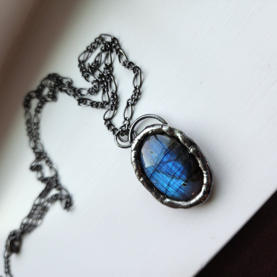 Lucious Blue Labradorite Pendant Necklace