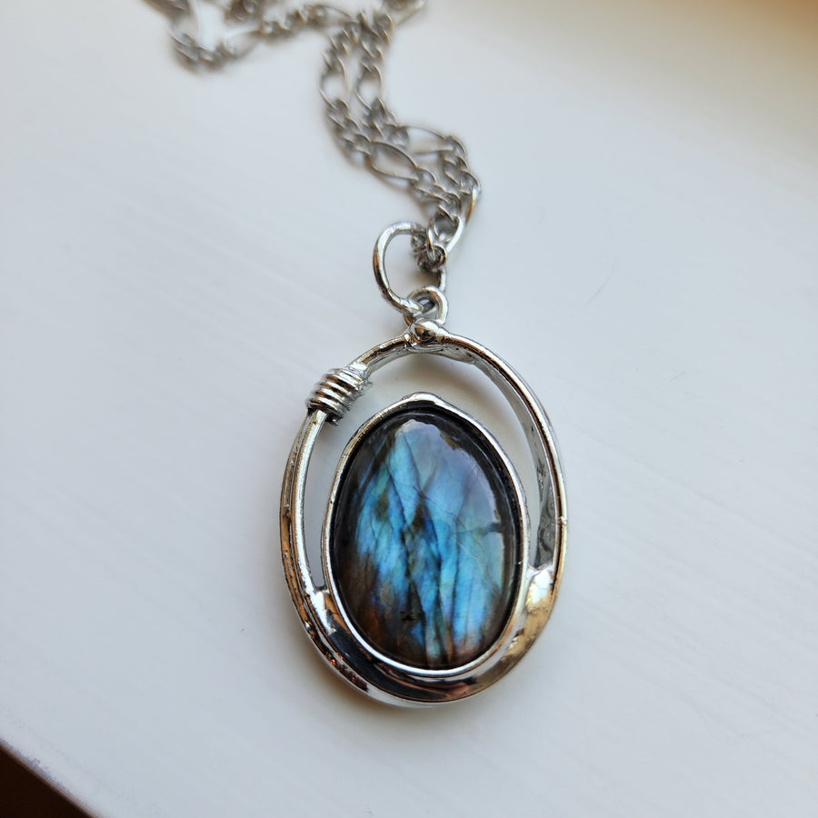 Labradorite Pendant Necklace for Women