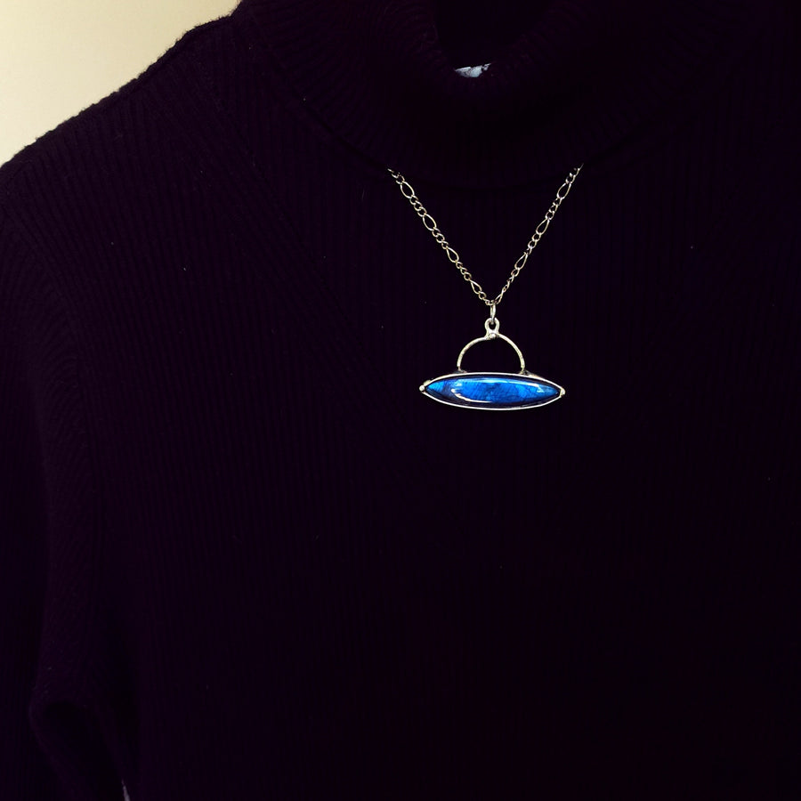 Vibrant Blue Labradorite Pendant Necklace
