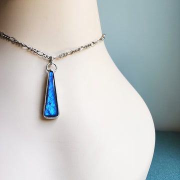 Labradorite Pendant, Flashy Blue Beauty
