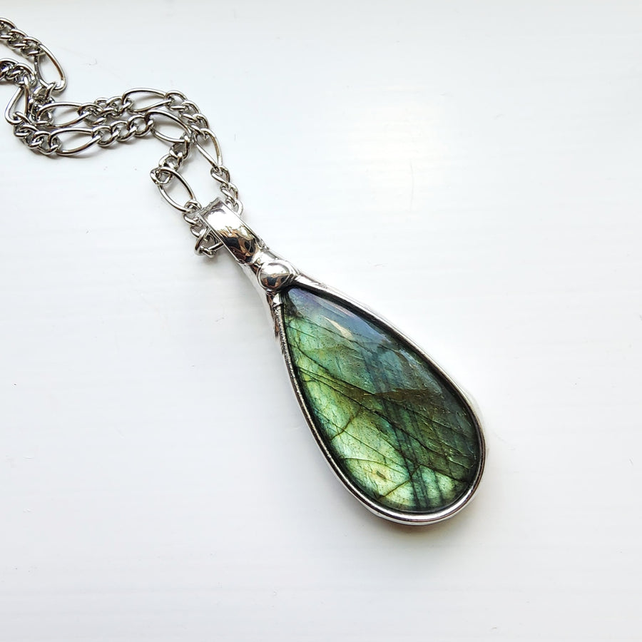 SOLD - Flashy Labradorite Pendant Necklace