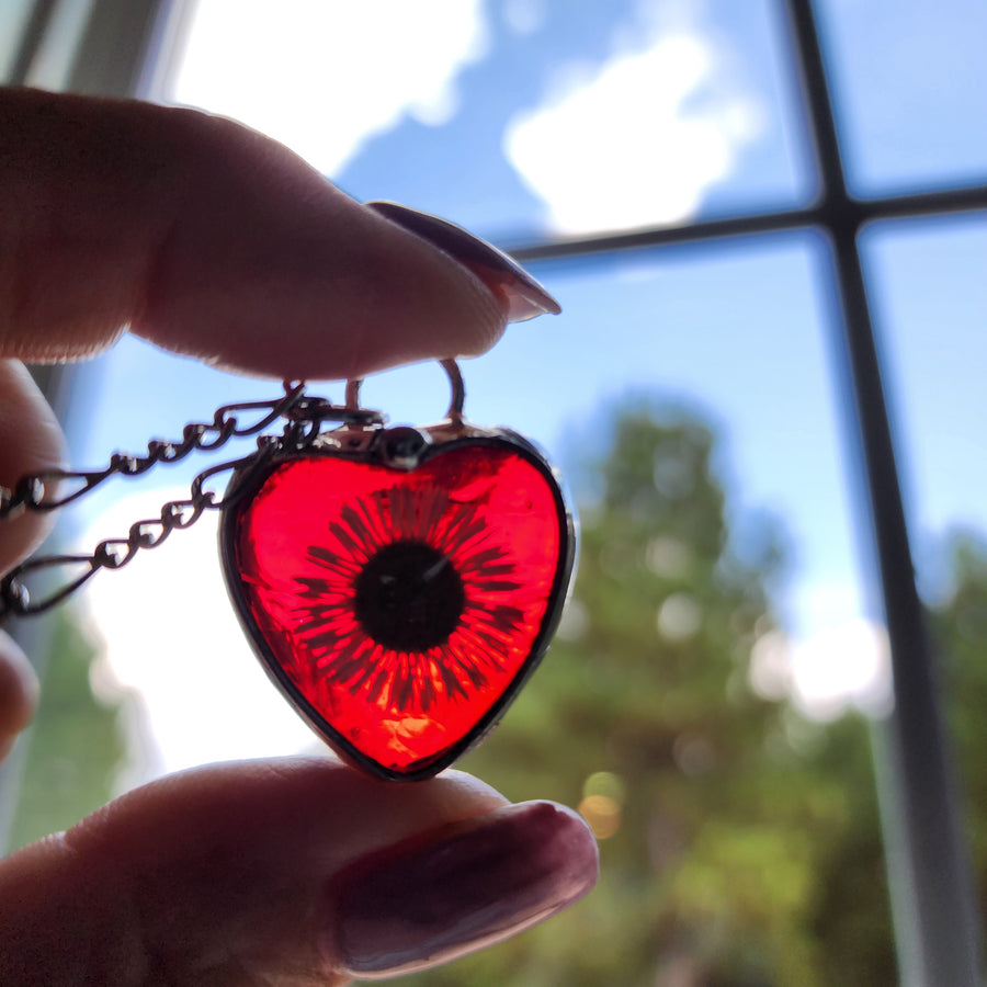 Red Stained Glass Heart Necklace with White Daisy