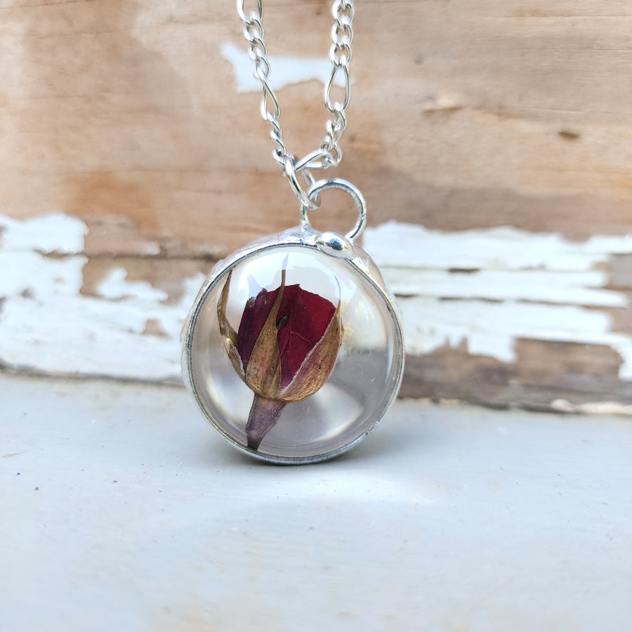 Red Rose Round Pendant