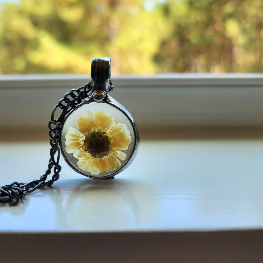Pressed Wildflower Pendant Necklace for Women