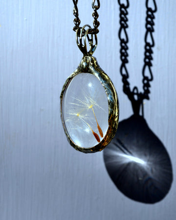 Dandelion Wish Necklace, Handmade Glass Necklace for Women, Real Dandelion Seeds, Unique Jewelry Gift, Nature Terrarium Pendant, Meaningful Keepsake Necklace, Jewelry Gift for BFF, 2 Seeds
