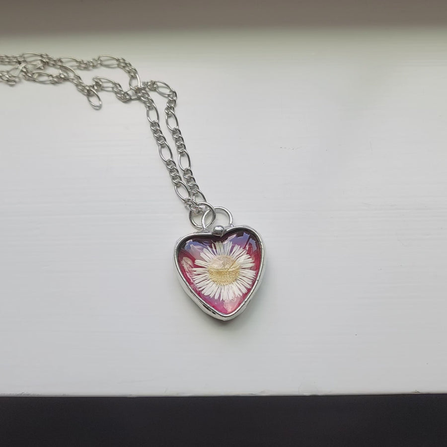 Red Stained Glass Heart Necklace with White Daisy