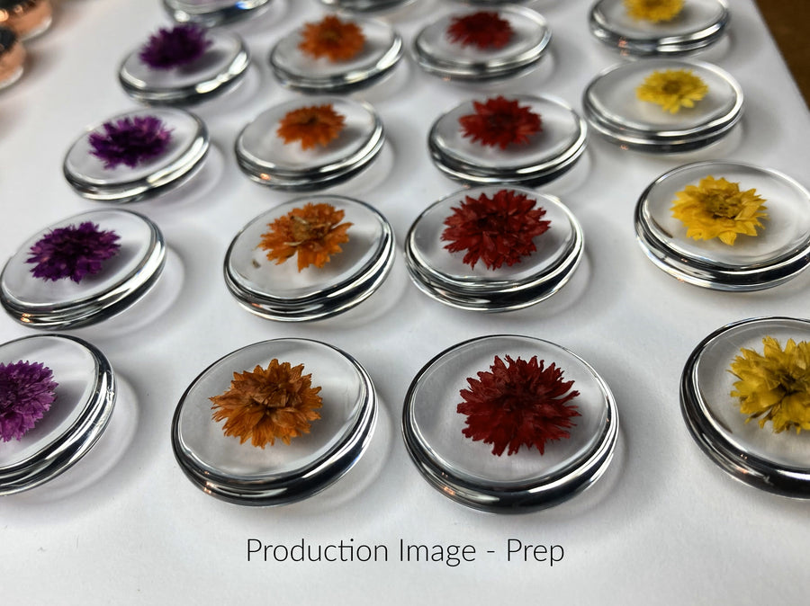 Dried Chrysanthemum Mum Necklace, Real Pressed Flowers in Glass