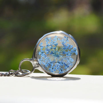 blue_queen_annes_lace_pendant