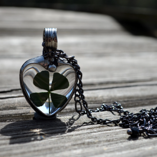 Handmade 4 Leaf Clover Heart Pendant | Bayou Glass Arts Shiny Silver Finish / 36 inch