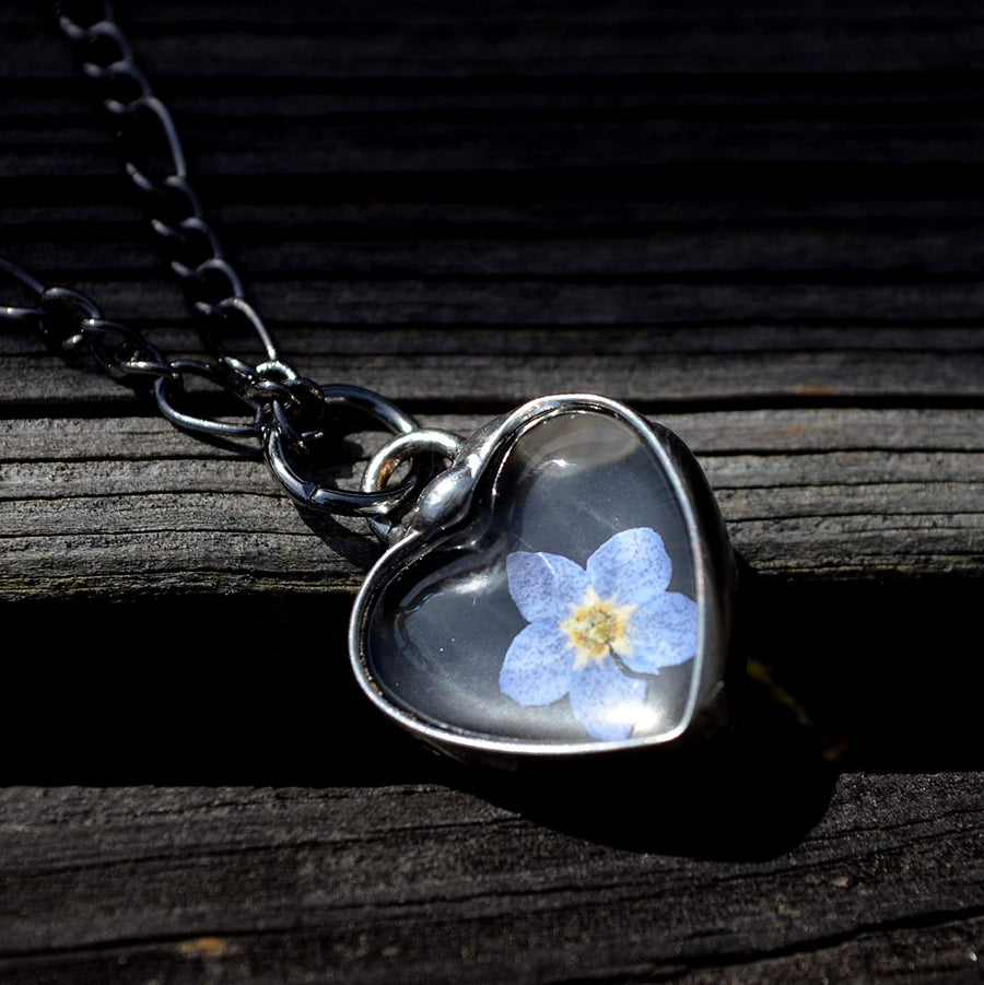 Real pressed flower Heart  pendant Necklace with Forget Me not flower. Blue jewelry gift for her, women, Mom, daughter, girlfriend, BFF