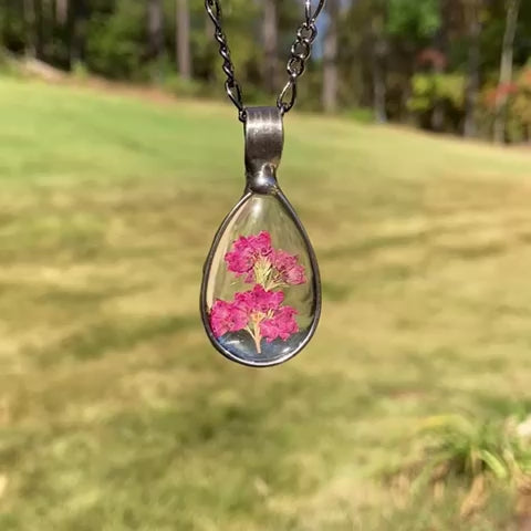 video of handmade real pink heather teardrop pendant necklace. Truly Hand Made in USA by Louisiana Artisan at Bayou Glass Arts Studio.