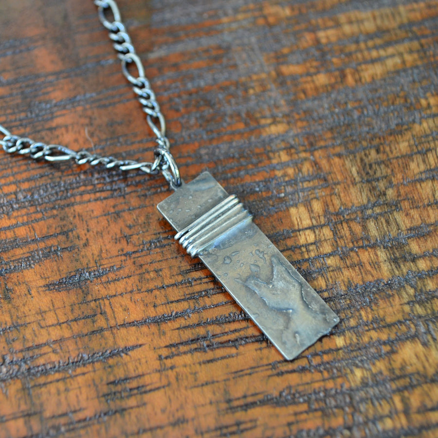 Medium RAZOR BLADE Necklace 