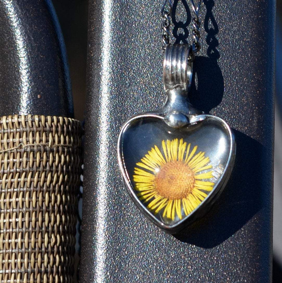 Real_Pressed_Flower_Yellow_Necklace