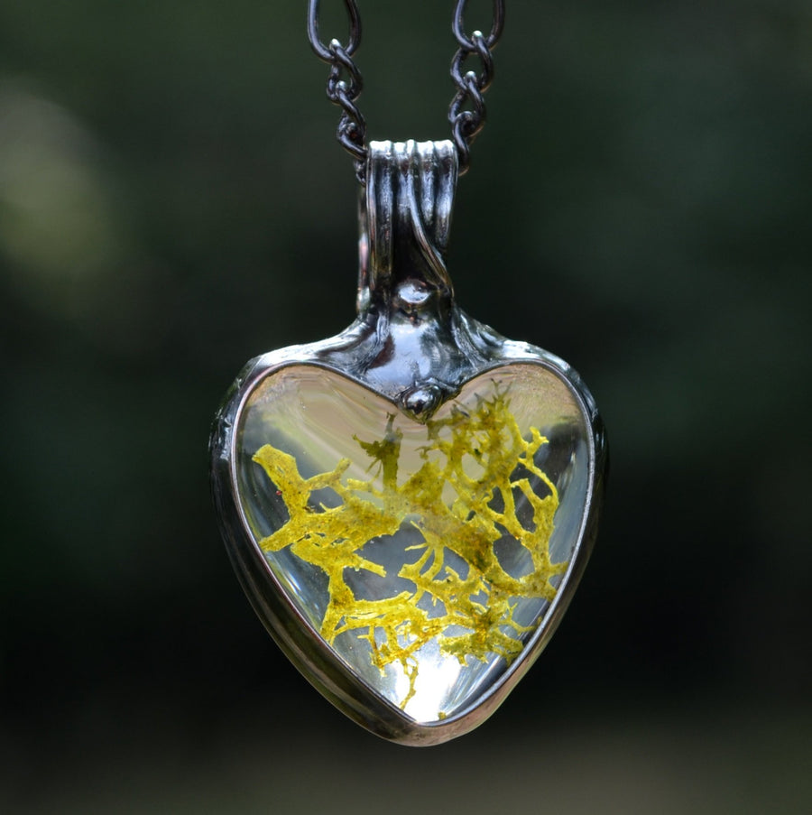 green_moss_necklace