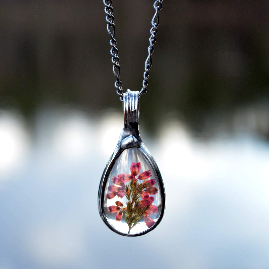 Pressed_Flower_Pink_Heather_Teardrop_Pendant