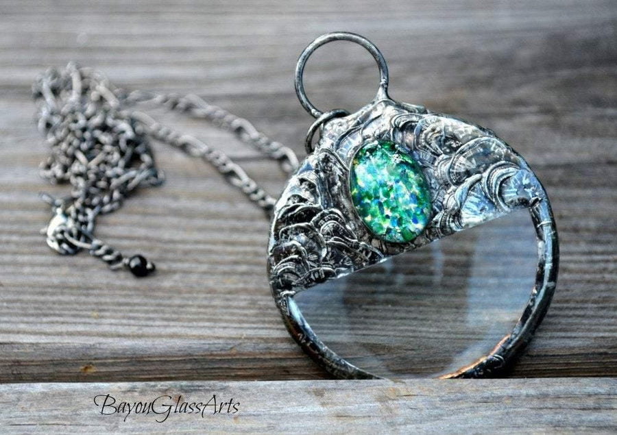 Magnifying_Glass_with_Green_Inset