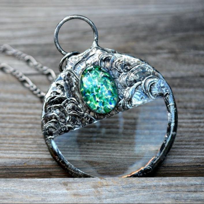 Green_Opal_Inset_Monocle